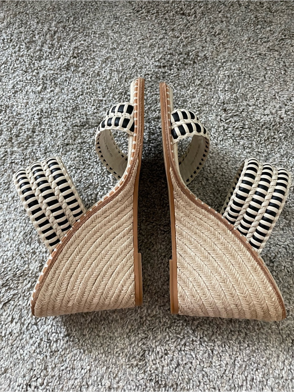 Dolce Vita Ivory and Black Woven Strap Slide Sandals - Picture 4 of 4